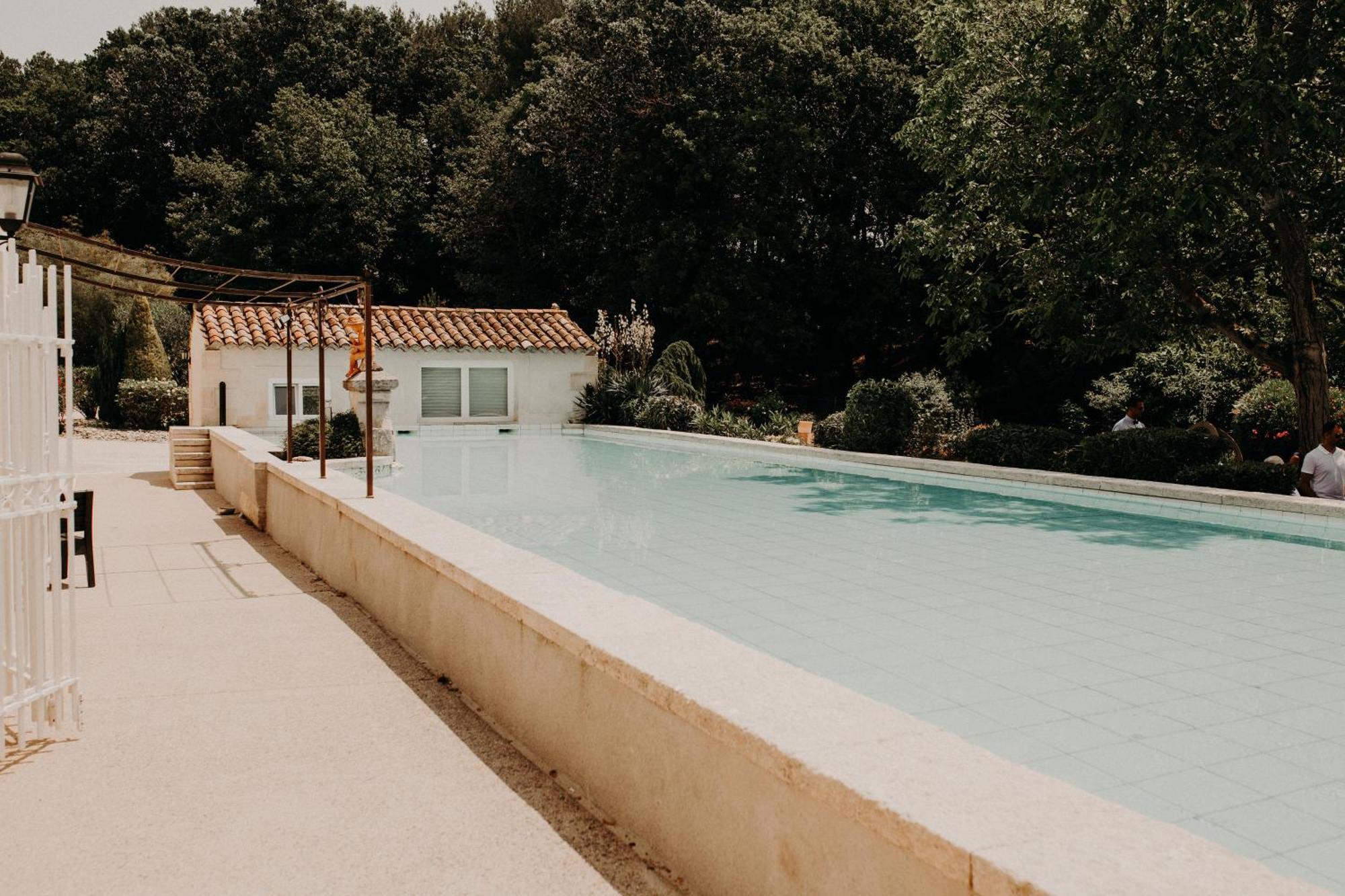Aparthotel Domaine Amourella Lambesc Exterior foto